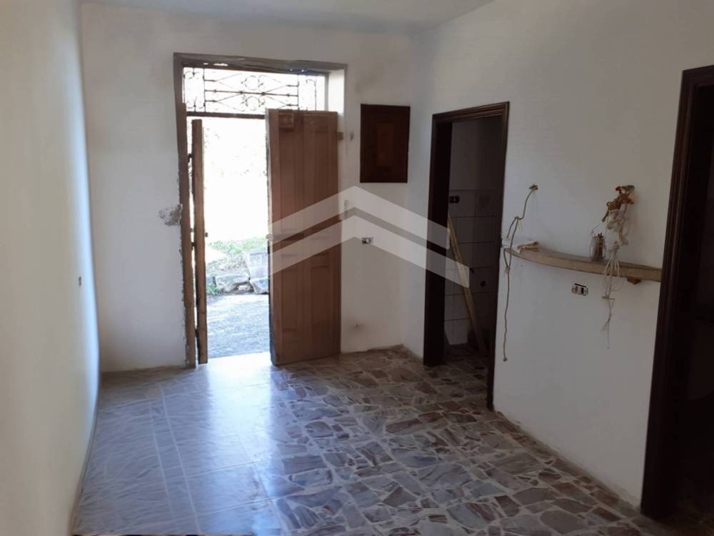 casa indipendente in vendita ad Acquaviva Collecroce