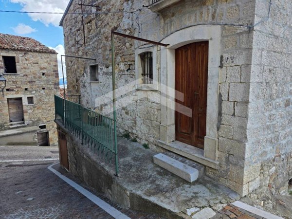appartamento in vendita ad Acquaviva Collecroce