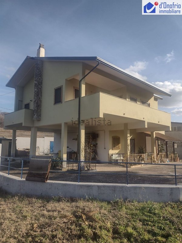 casa indipendente in vendita a Baranello