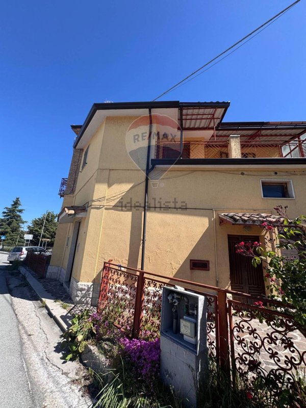 casa indipendente in vendita a Baranello