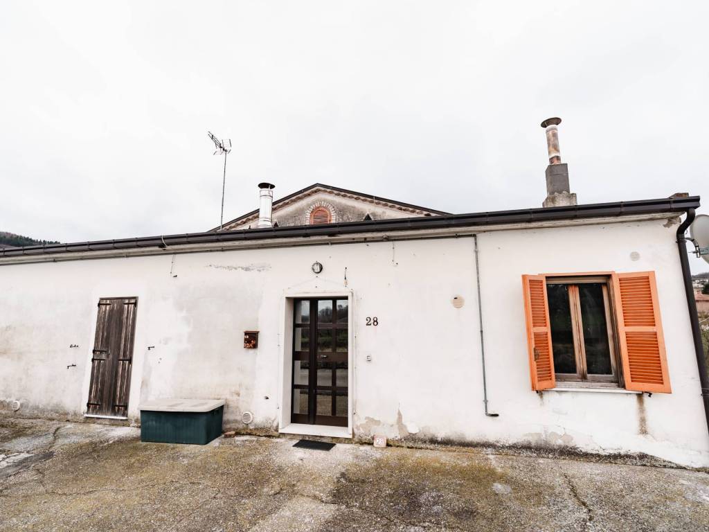 casa indipendente in vendita a Baranello