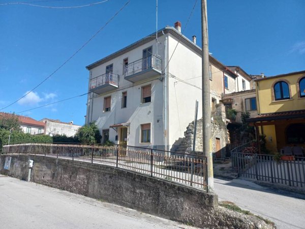 casa indipendente in vendita a Bojano