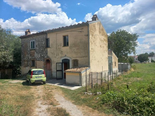 casa indipendente in vendita a Bojano