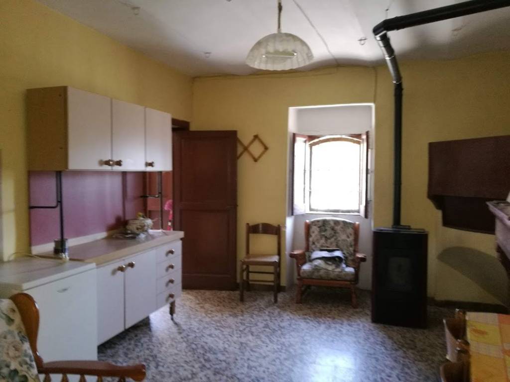 casa indipendente in vendita a Bojano in zona Monteverde