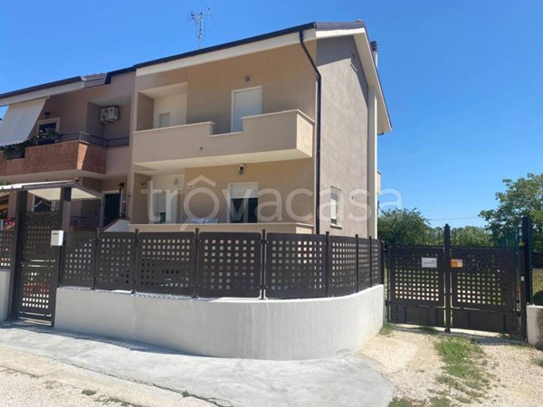 casa indipendente in vendita a Bojano