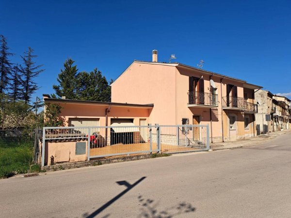 casa indipendente in vendita a Bojano