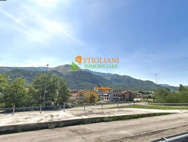 negozio in vendita a Bojano