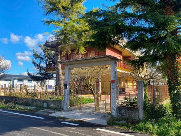 casa indipendente in vendita a Bojano