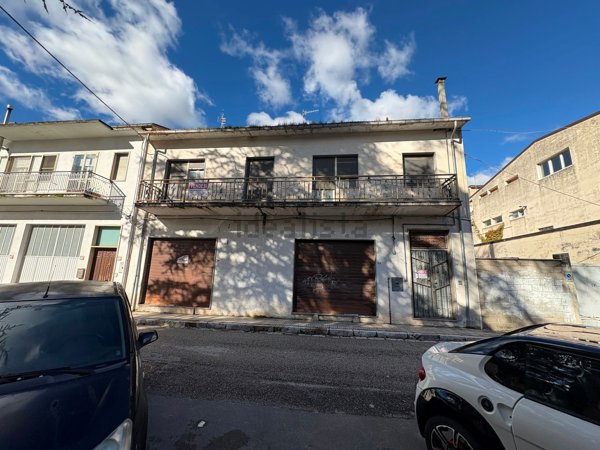 locale commerciale in vendita a Bojano