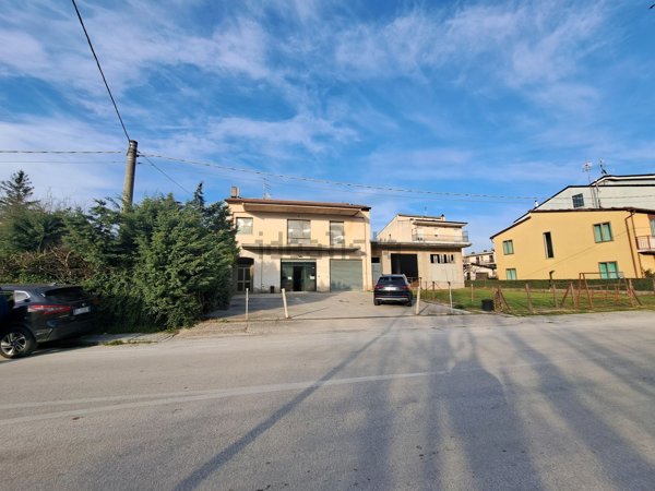 casa indipendente in vendita a Bojano in zona Monteverde