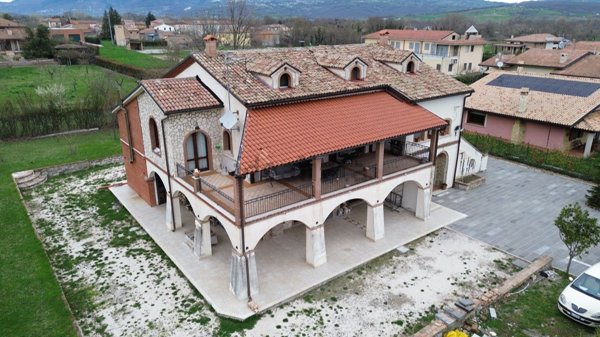 casa indipendente in vendita a Bojano