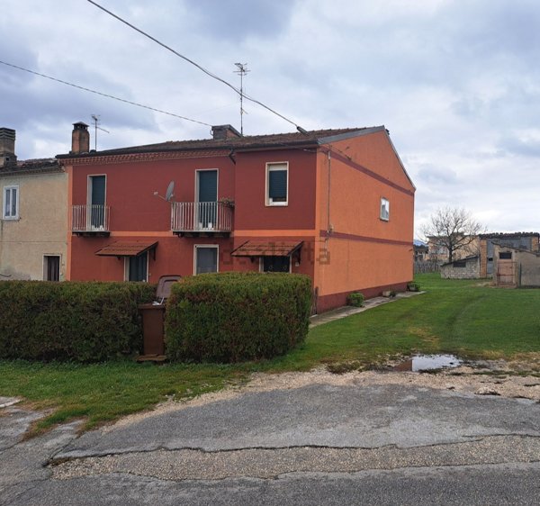 casa indipendente in vendita a Bojano in zona Monteverde