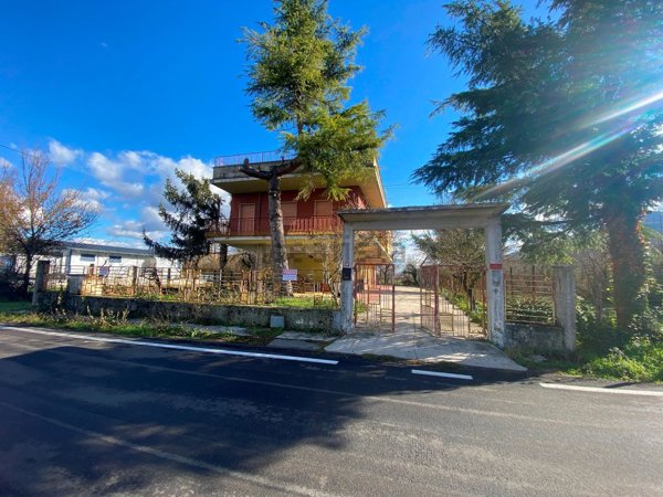 casa indipendente in vendita a Bojano