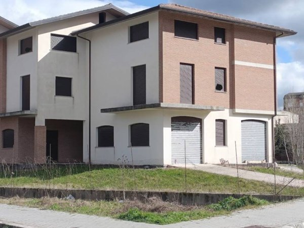 casa indipendente in vendita a Bojano