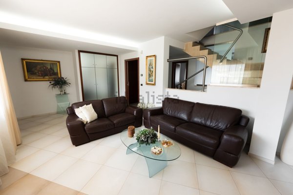 casa indipendente in vendita a Bojano