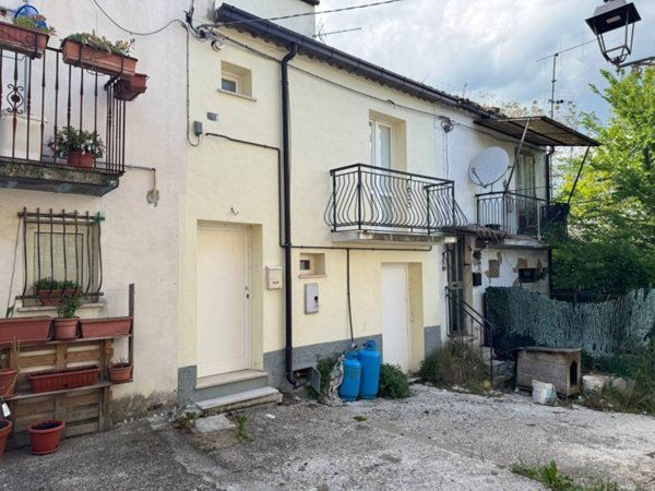 casa indipendente in vendita a Bojano