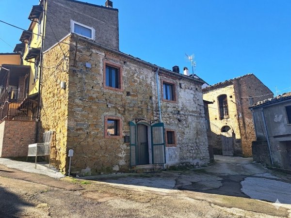 casa indipendente in vendita a Bojano in zona Malatesta
