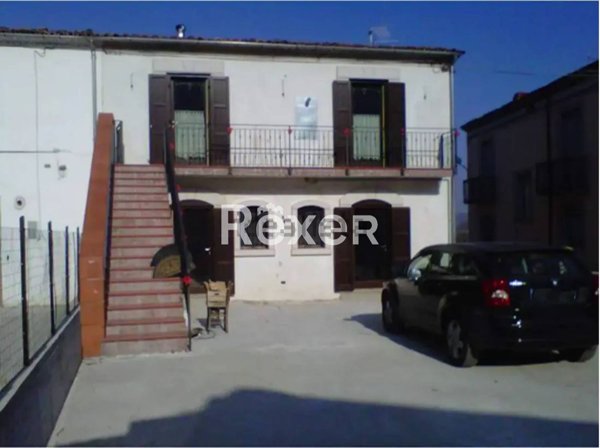 casa indipendente in vendita a Bojano in zona Castellone