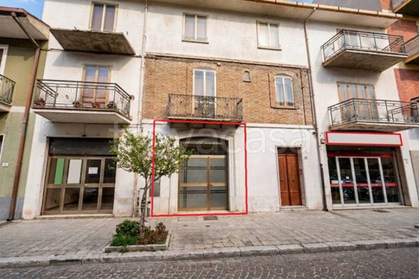 negozio in vendita a Bojano in zona Santa Maria dei Rivoli