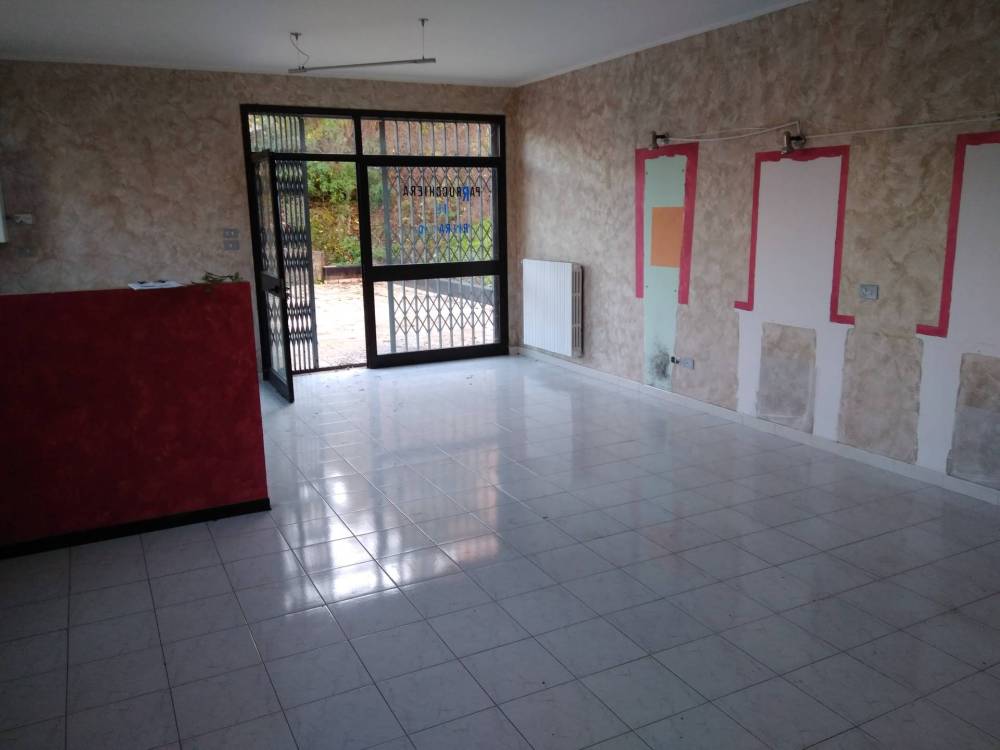 negozio in vendita a Busso