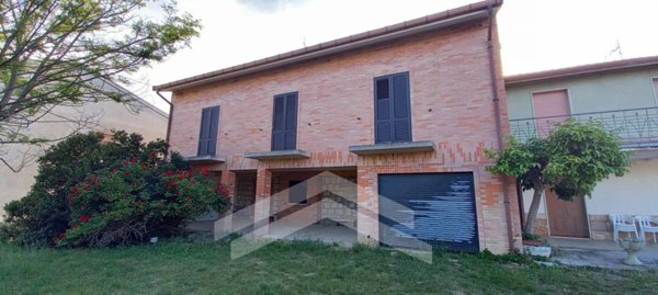 casa indipendente in vendita a Busso