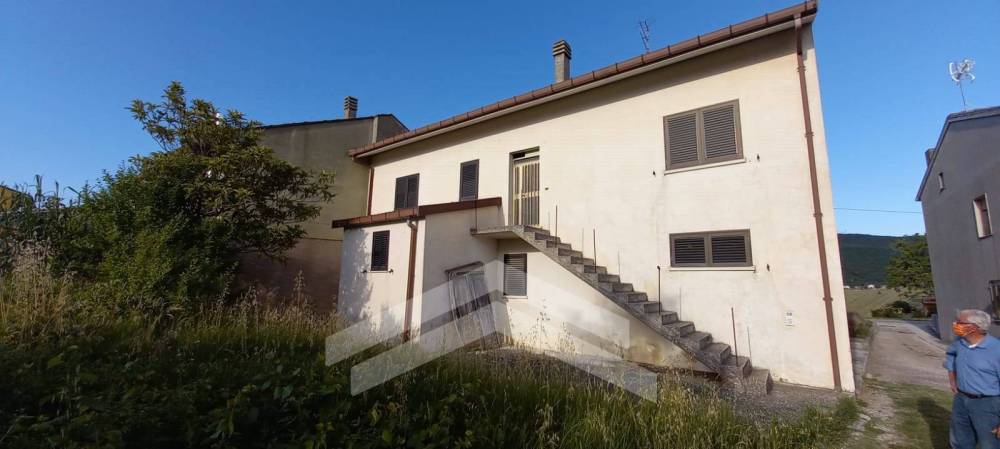 casa indipendente in vendita a Busso