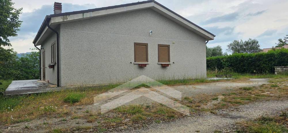 casa indipendente in vendita a Busso