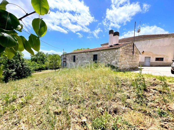 casa indipendente in vendita a Campobasso