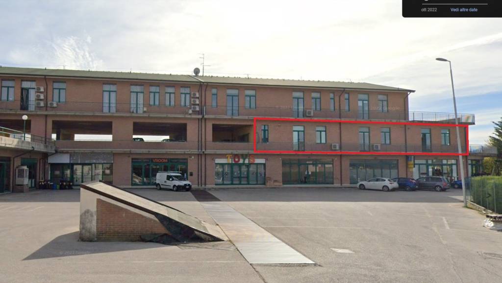 ufficio in vendita a Campobasso in zona Colle delle Api
