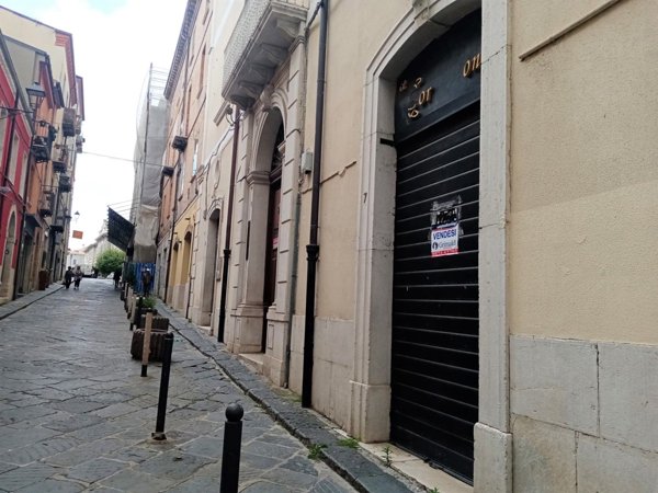 locale commerciale in vendita a Campobasso