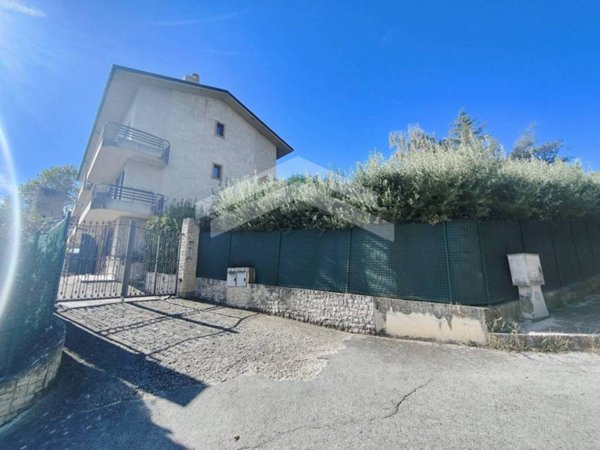 casa indipendente in vendita a Campobasso