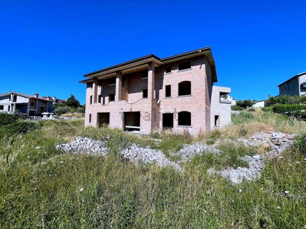 casa indipendente in vendita a Campobasso