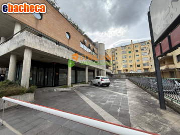 locale commerciale in vendita a Campobasso in zona Centro Città