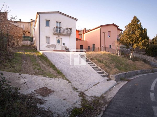 appartamento in vendita a Campobasso in zona Tappino