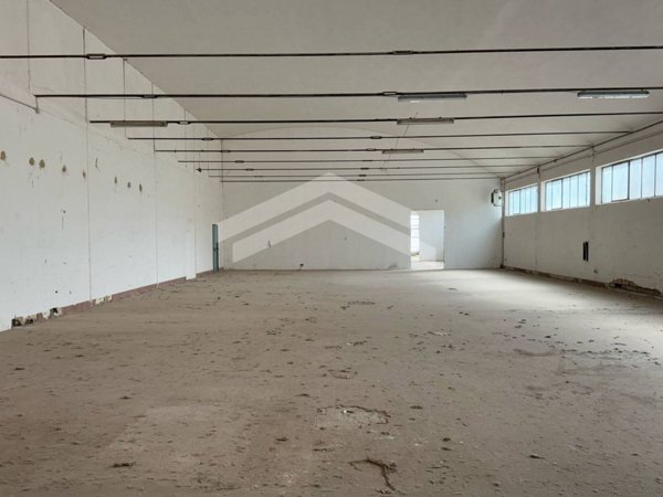 locale commerciale in vendita a Campobasso in zona Centro Città