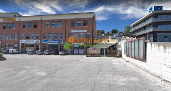 locale commerciale in vendita a Campobasso