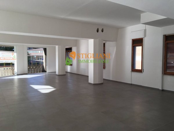 locale commerciale in vendita a Campobasso in zona Centro Città