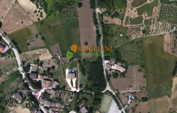 terreno agricolo in vendita a Campobasso in zona Colle Longo