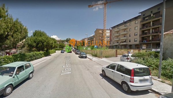 locale commerciale in vendita a Campobasso in zona Centro Città