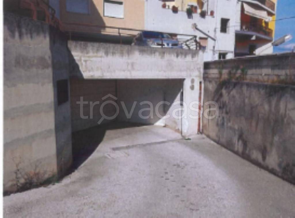 locale di sgombero in vendita a Campobasso