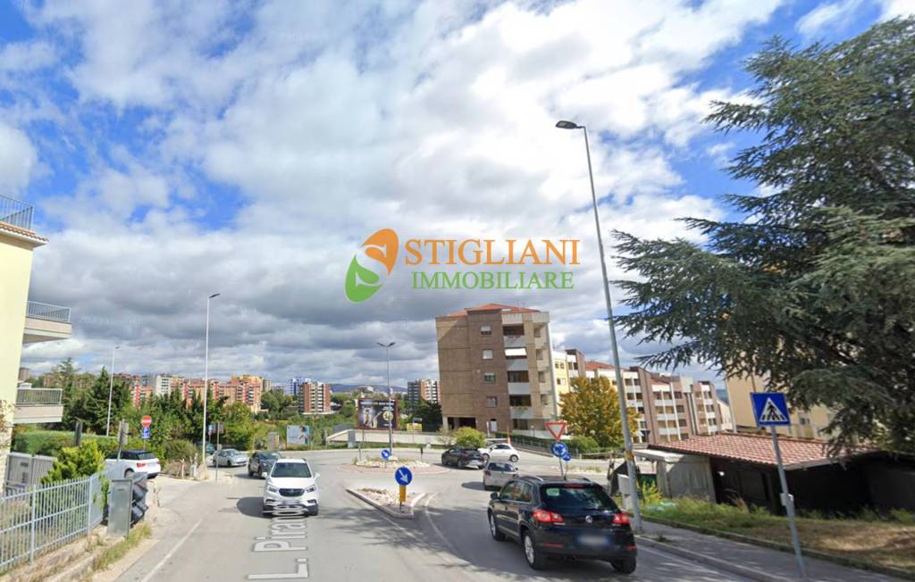 casa indipendente in vendita a Campobasso in zona Vazzieri