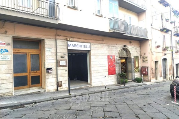 negozio in vendita a Campobasso in zona Centro Città