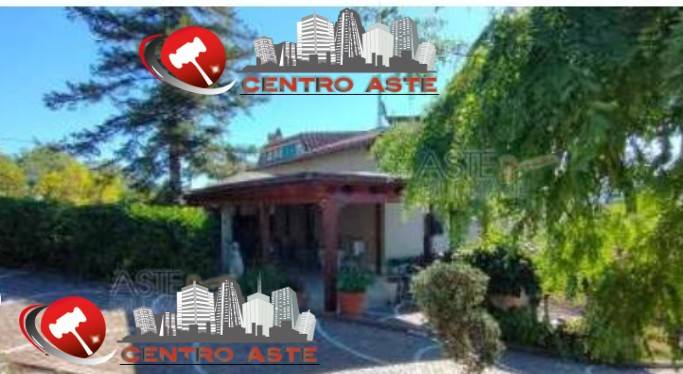 casa indipendente in vendita a Campobasso in zona Mascione