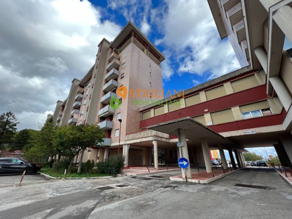 ufficio in vendita a Campobasso in zona Colle dell'Orso