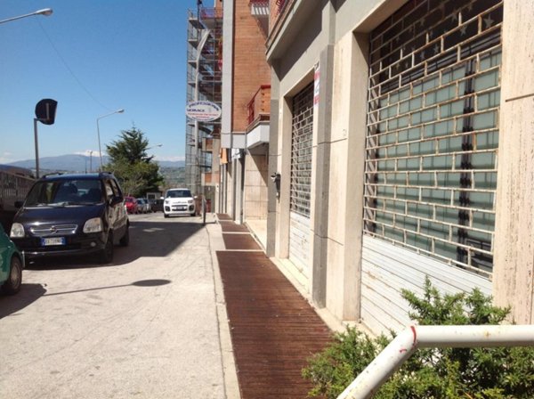 locale commerciale in vendita a Campobasso