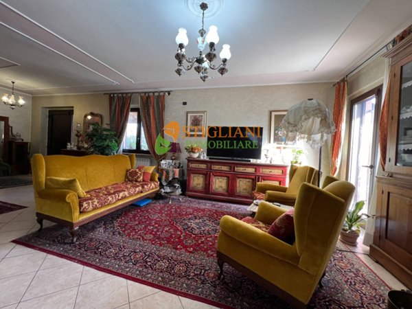 casa indipendente in vendita a Campobasso in zona Colle delle Api