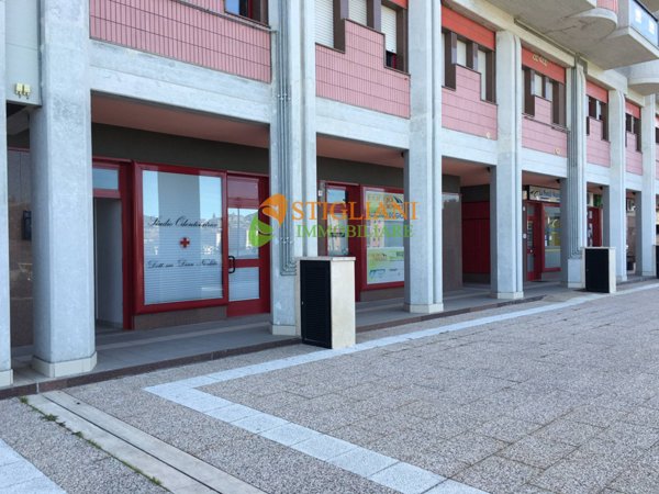 locale commerciale in vendita a Campobasso in zona Centro Città