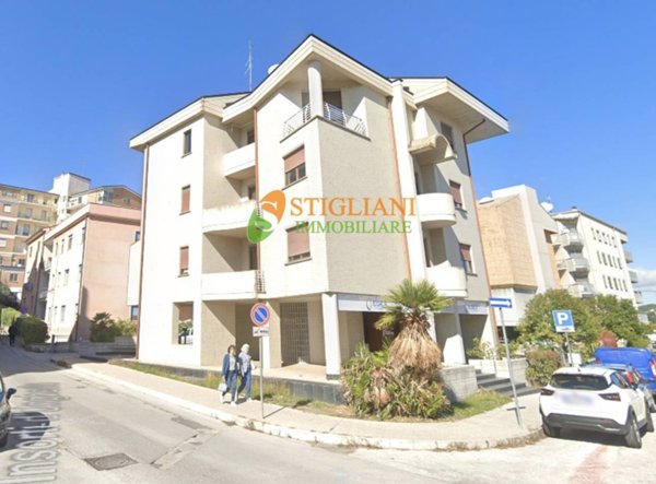 ufficio in vendita a Campobasso in zona Centro Città