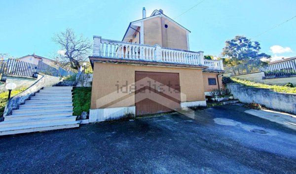 casa indipendente in vendita a Campobasso