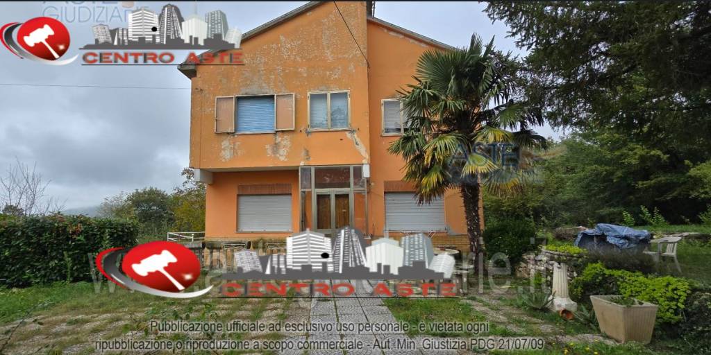 casa indipendente in vendita a Campobasso in zona Tappino
